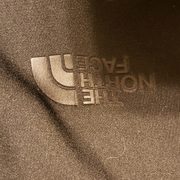 North Face thin jogging jacket - Picture 2 of 4